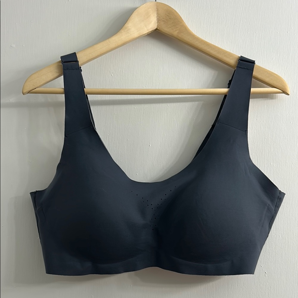 Avia Women's Bra/sports type bra - size XL